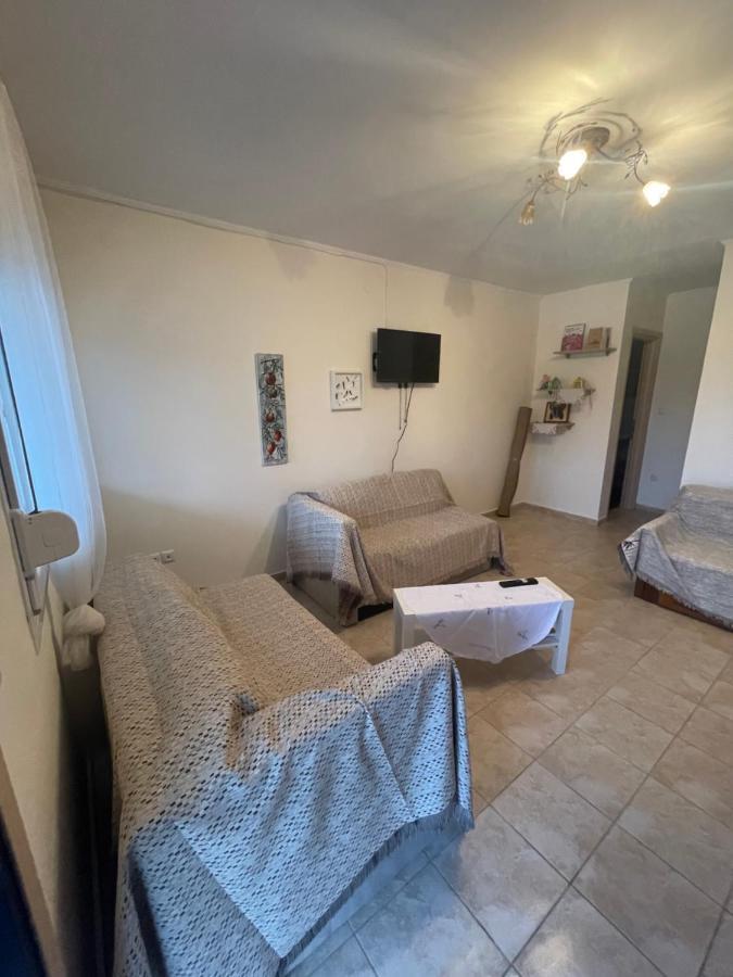 Ευχάριστο Εξοχικό Σπίτι Με Barbeque Apartamento Skála Foúrkas Exterior foto